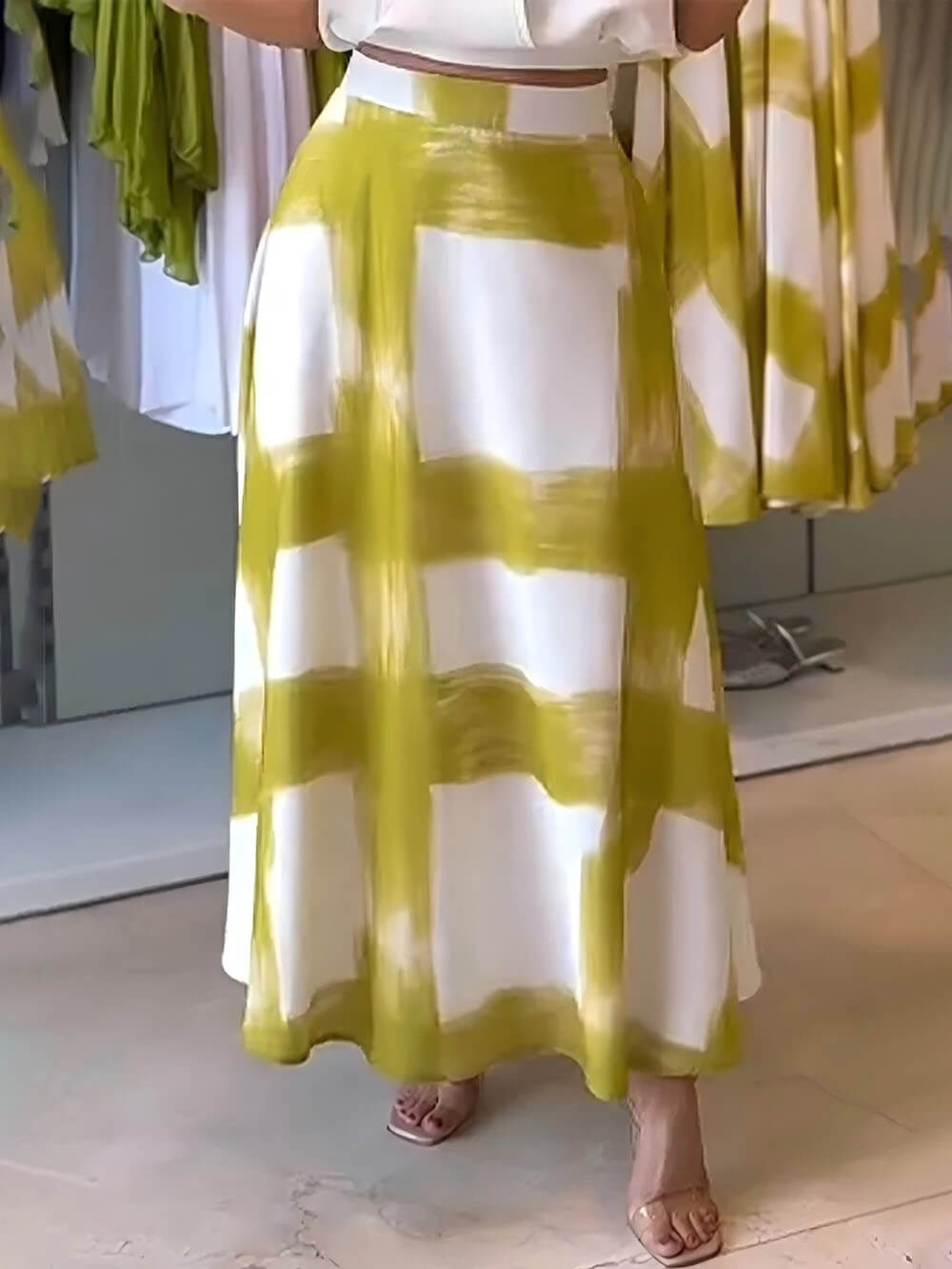 Classic Sleeveless Linen Top