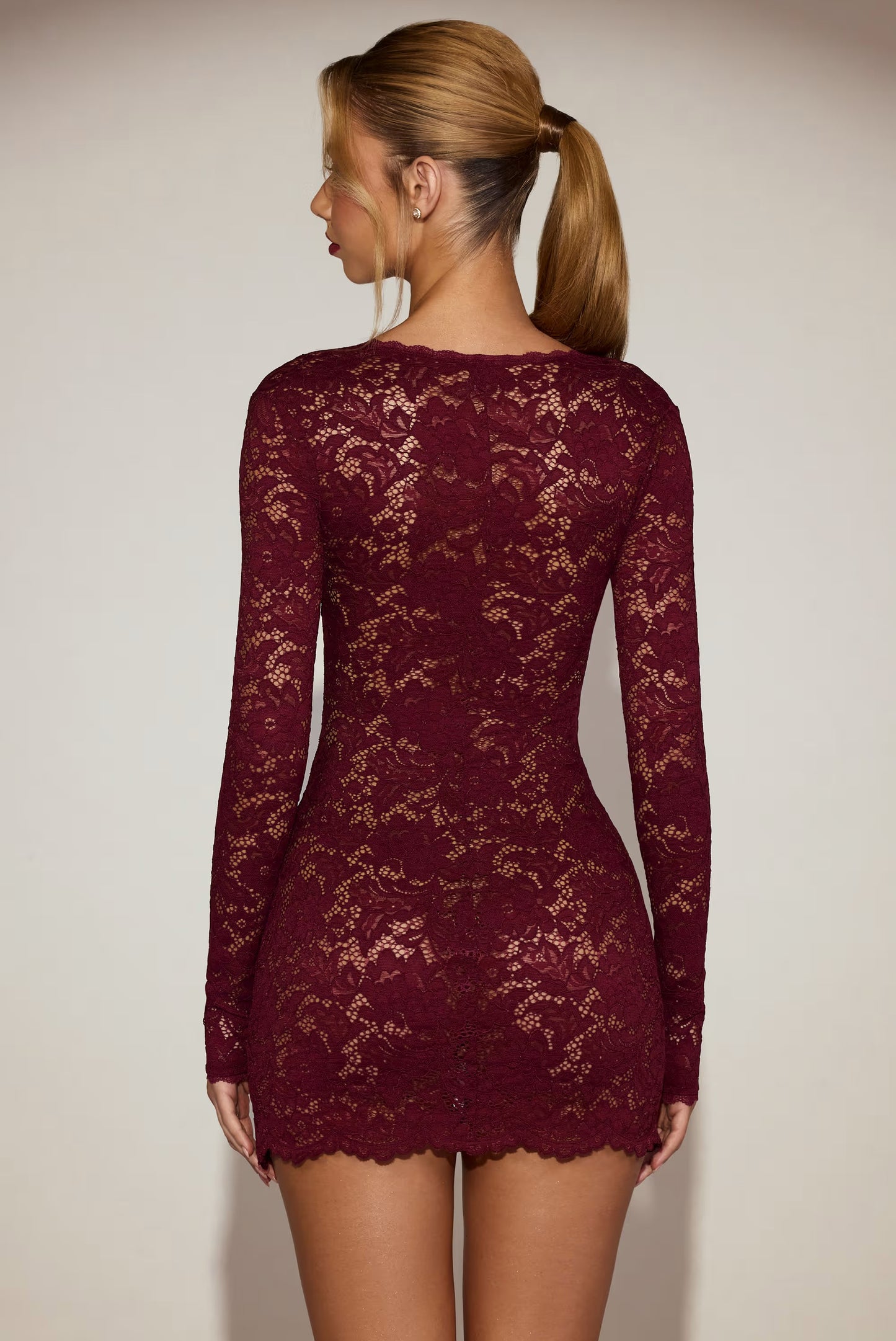 Sexy U Collar Long Sleeve Lace Dress