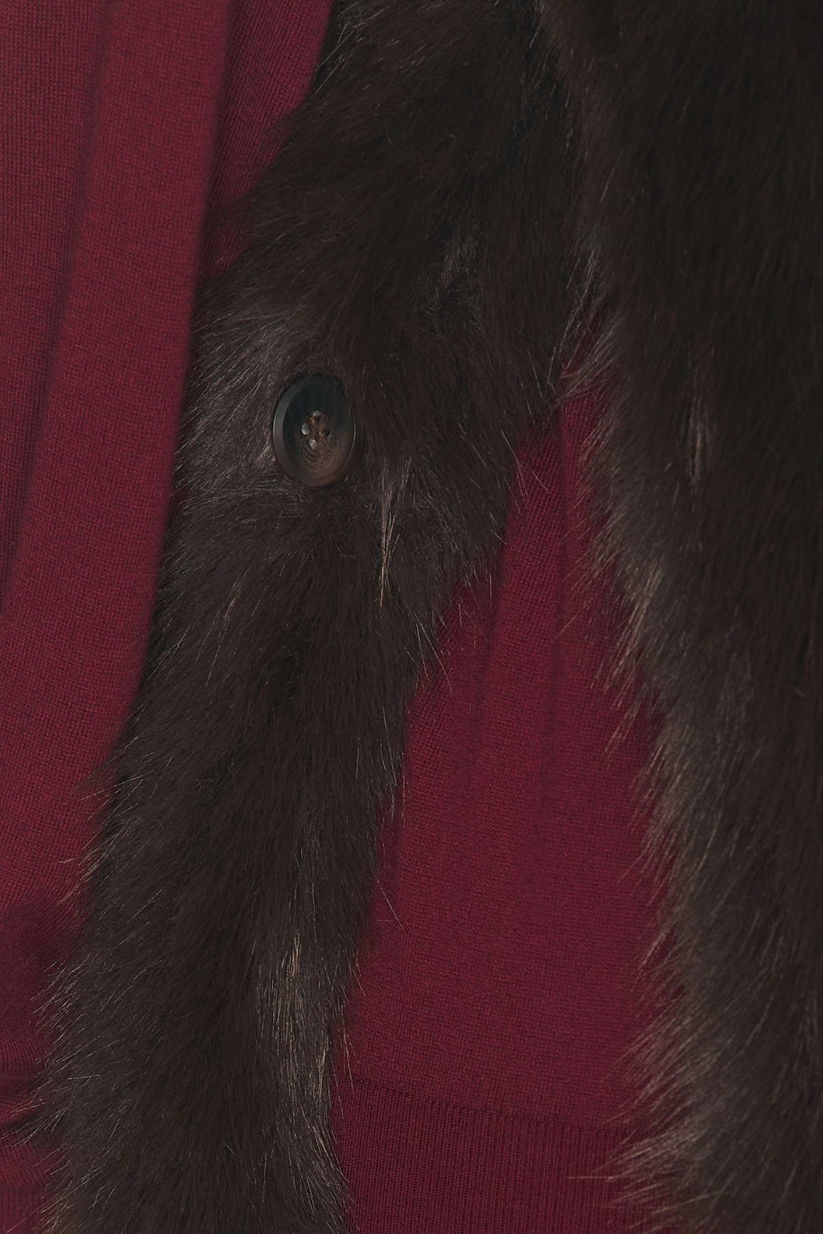 Muago Turtleneck Faux Fur Vest