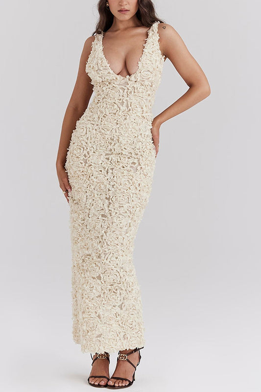 Vestido largo de tubo con abertura y apliques florales en rosa para fiesta color champán