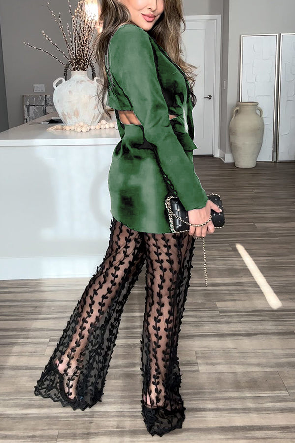 Blazer de manga larga con solapa y espalda descubierta con botones y temperamento Queen