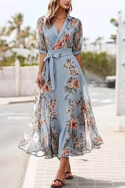 Vestido midi con cuello en V, manga corta y lazo en la cintura con estampado floral