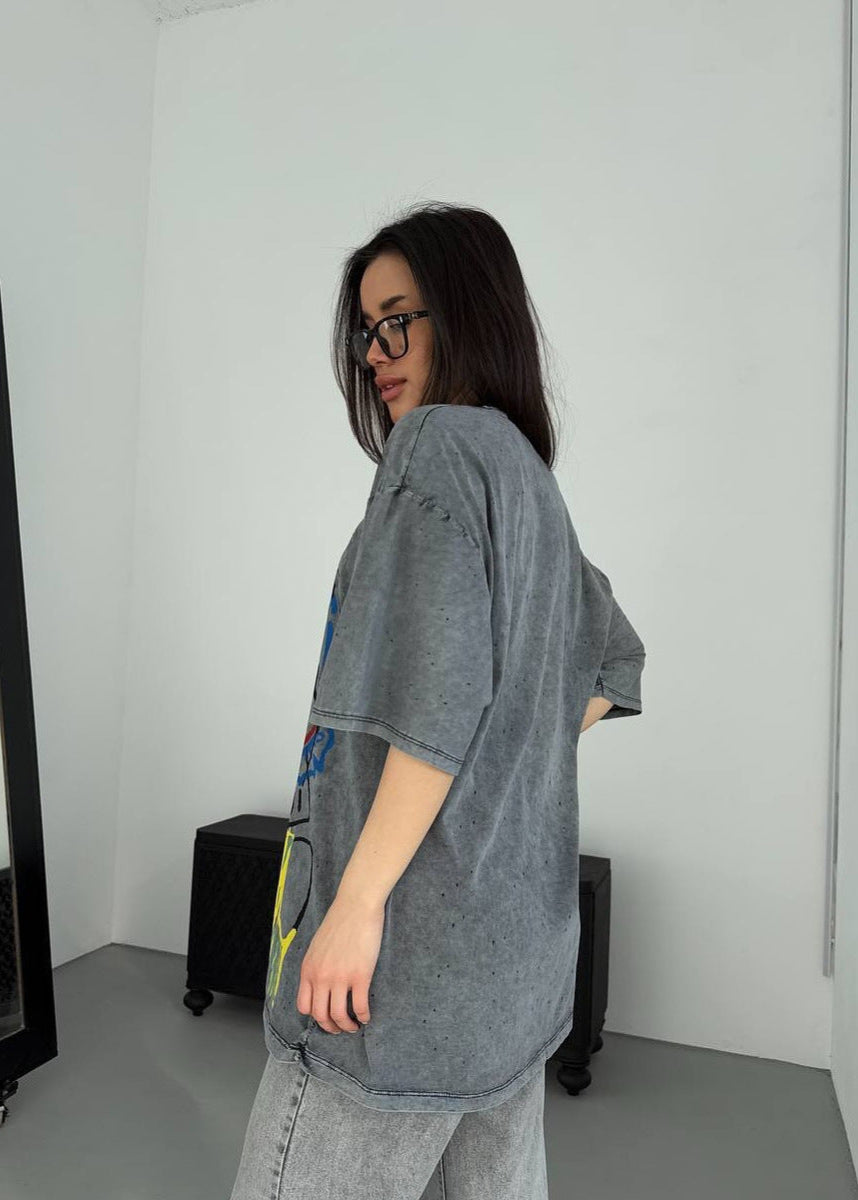 Oversized Graphic T-Shirt – Vintage Wash with Artistic Print