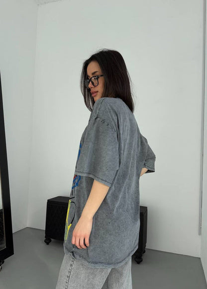 Oversized Graphic T-Shirt – Vintage Wash with Artistic Print