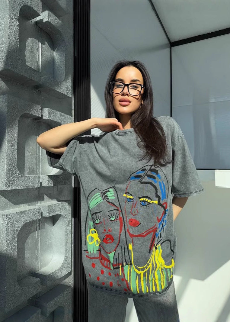 Oversized Graphic T-Shirt – Vintage Wash with Artistic Print