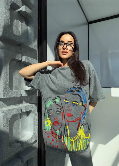 Oversized Graphic T-Shirt – Vintage Wash with Artistic Print