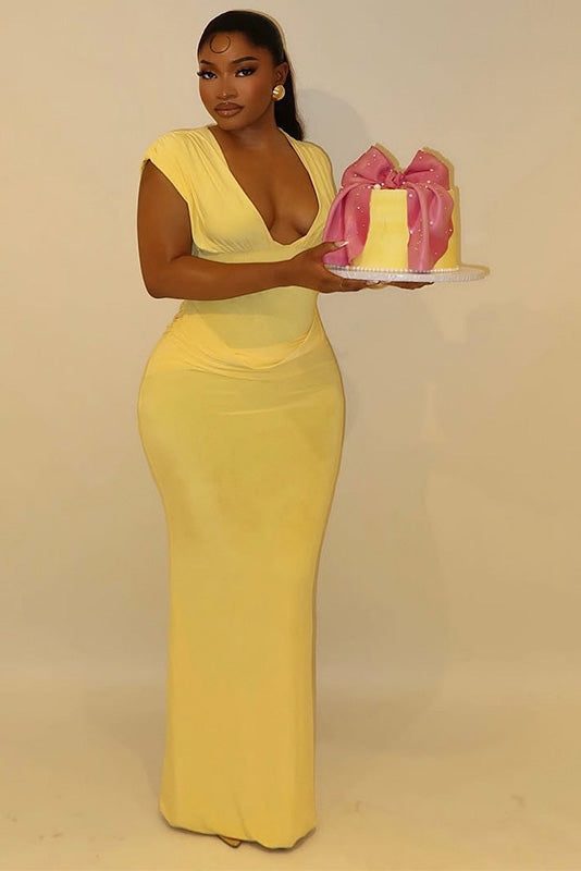 Chic Lemon Ruched Hourglass Maxi Dress