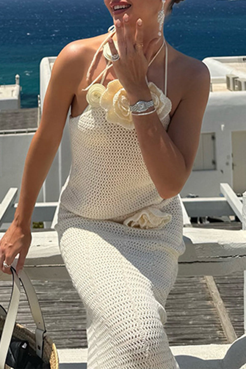 Sexy Lace Up Flower Shape Halter Sleeveless Two Pieces