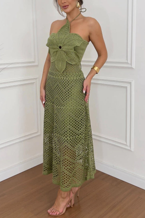 Vestido largo con cuello halter y diseño floral extragrande de punto a crochet de Libby 