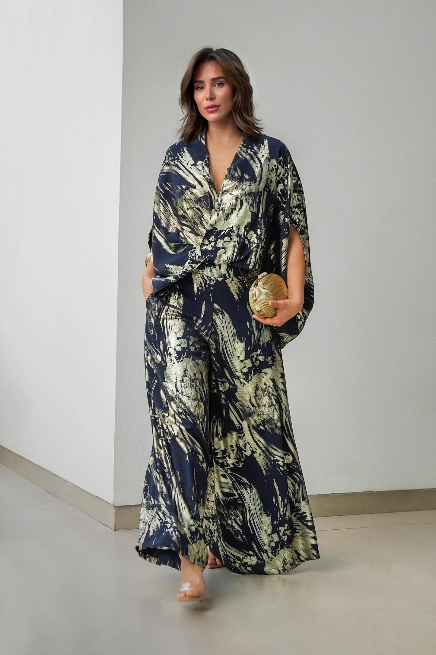 Retro Fashion Ethnic Print Drop-Shoulder Loose Top