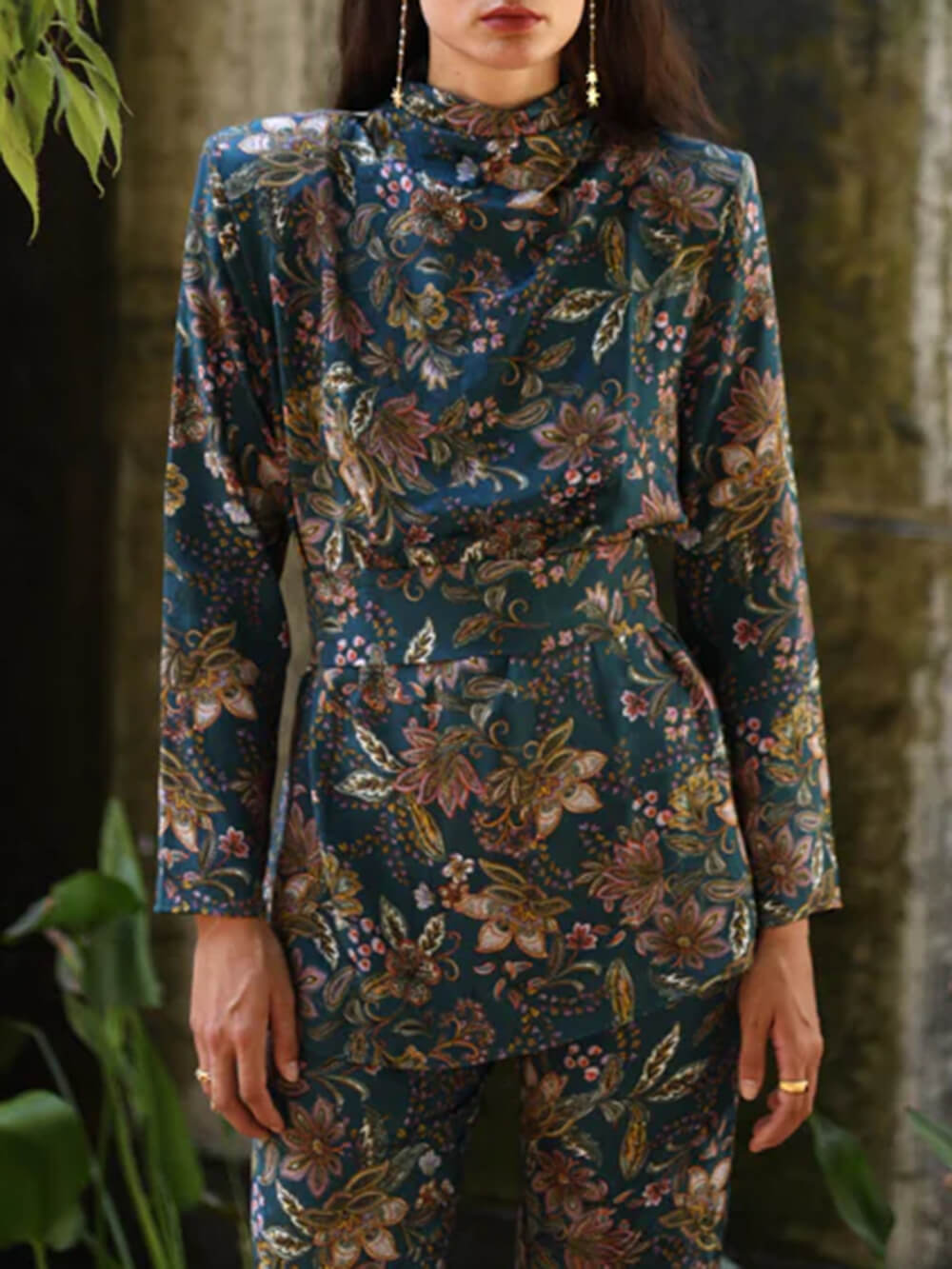 Retro Unique Florentine Print Tie-Waist Top