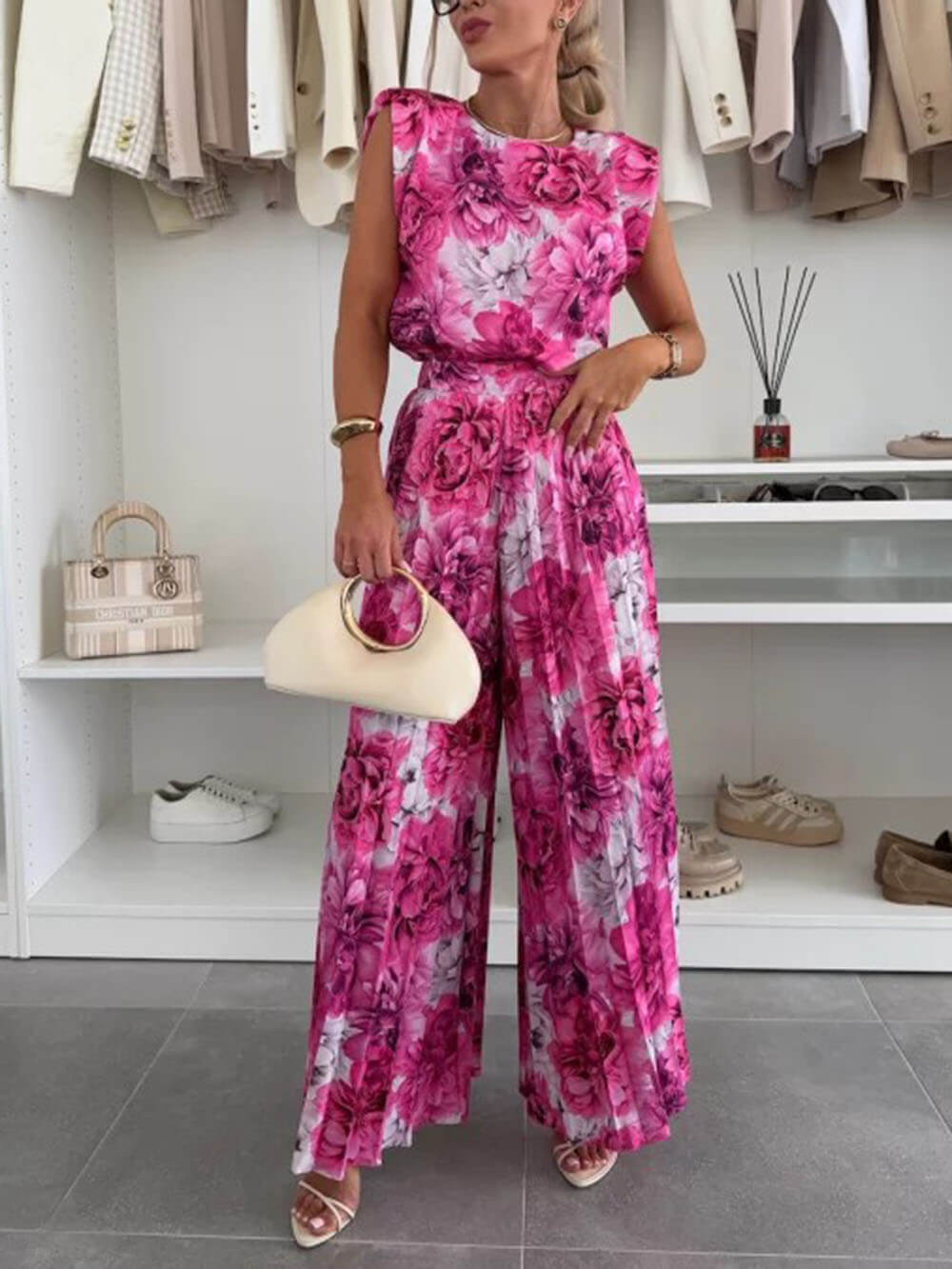 Fashionable Round Neck Padded Shoulder Top