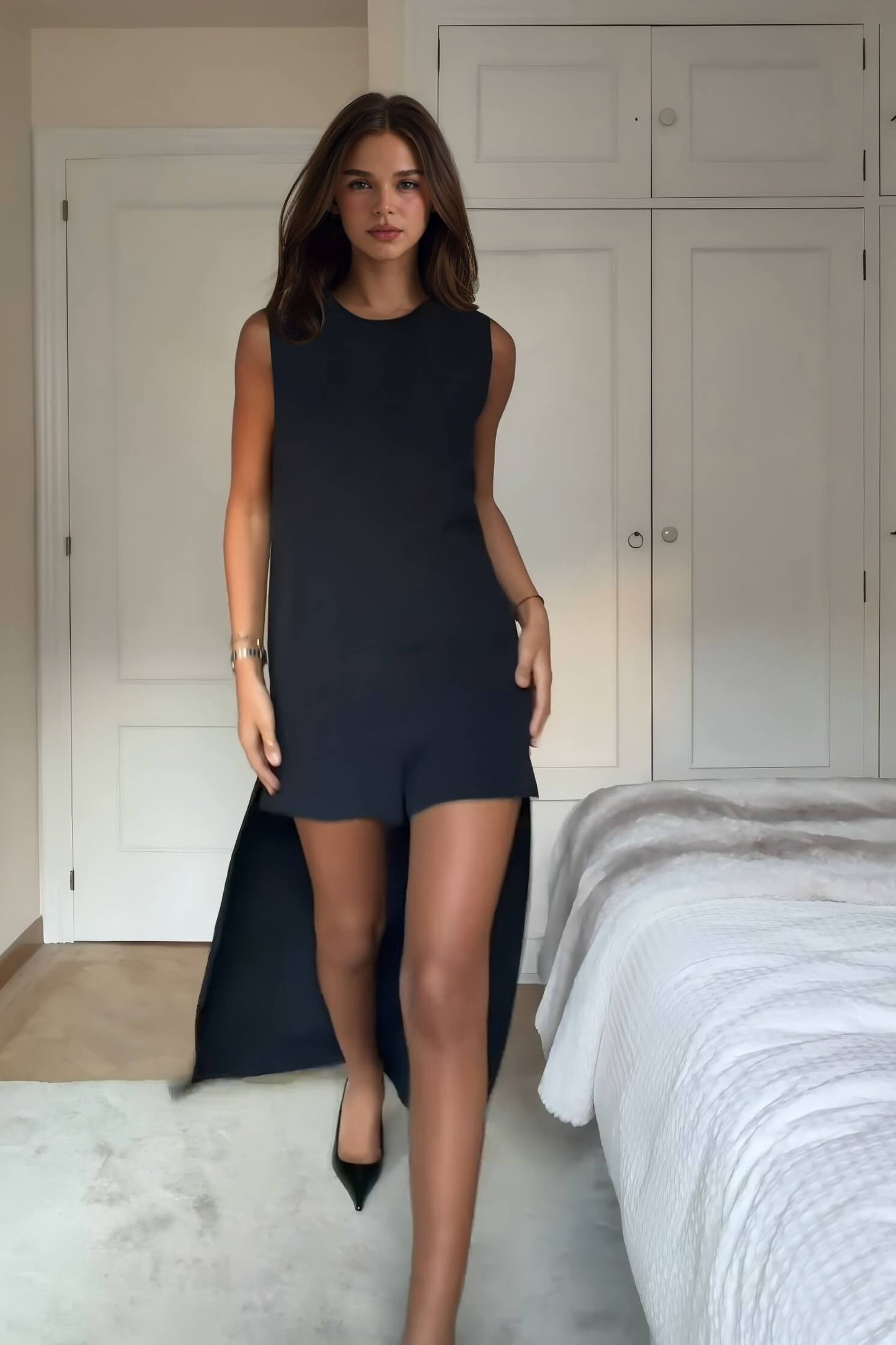 Unique Minimalist High/Low Hem Sleeveless Jumpsuit