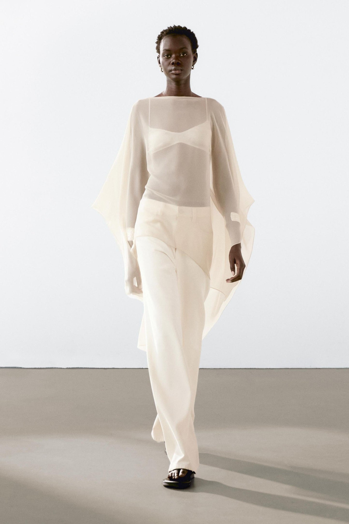 Chiffon Light Fluid Cape Top