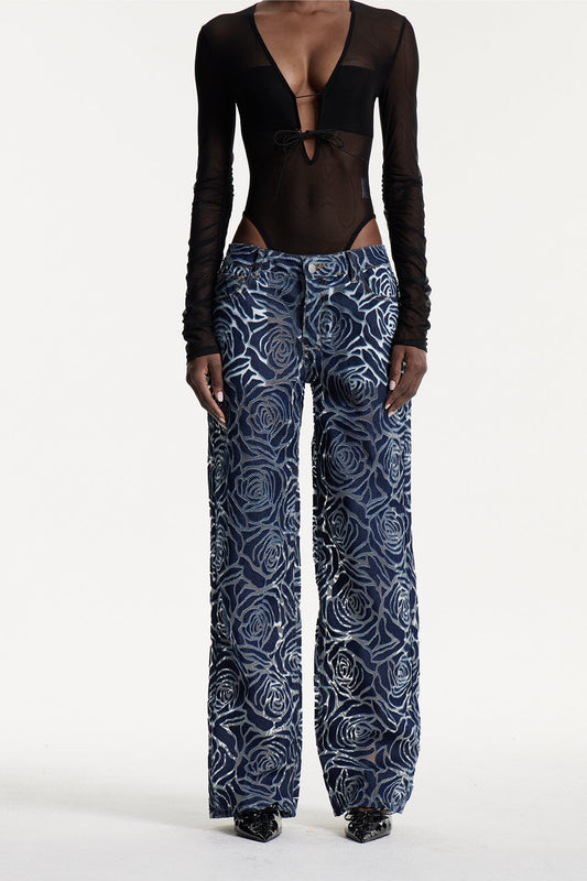 Chlodulf Flower Cutout Jeans In Dark Wash