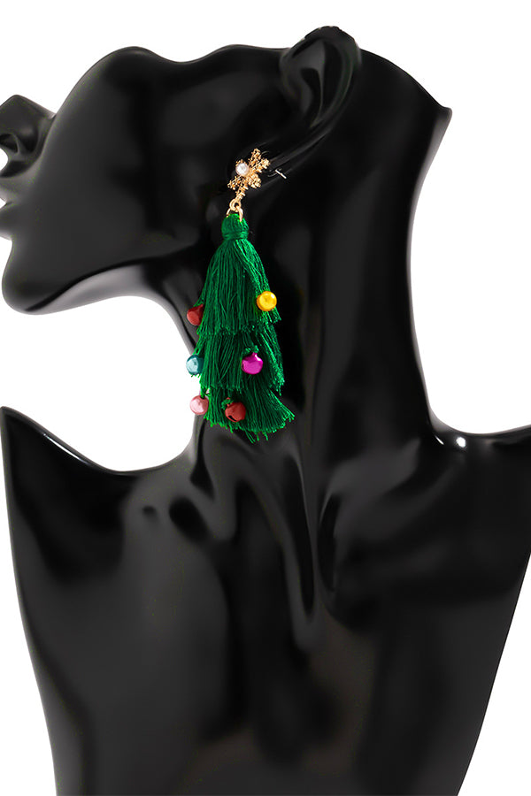 Pendientes bohemios ligeros con borlas de árbol de Navidad 