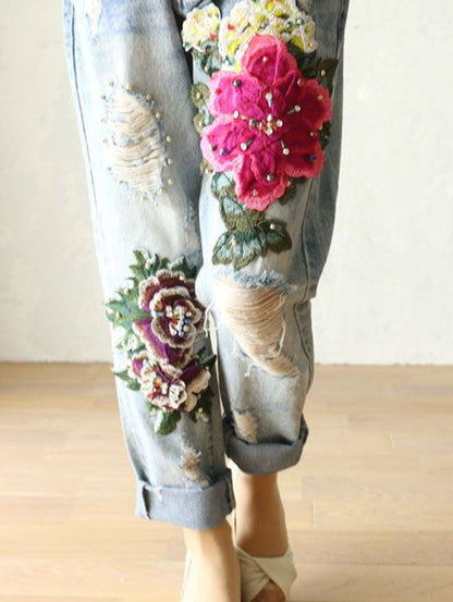 Daily Flower Embroidery Ripped Pearl Decor Denim Jeans