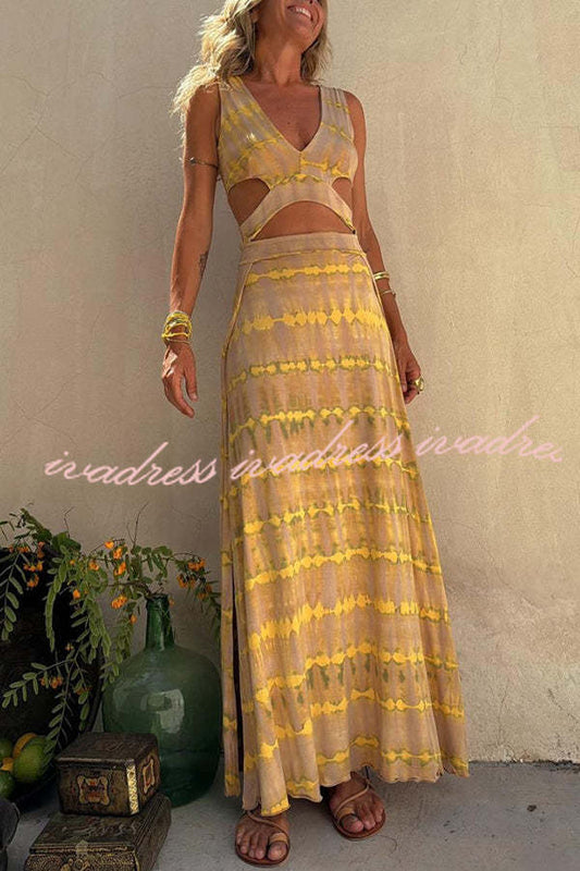 Vestido elástico con abertura y diseño recortado con estampado tie-dye Eleanor 