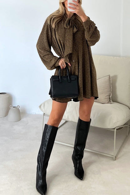 VESTIDO CAMISA CON CUELLO DE LAZO METALIZADO DEMI GOLD 