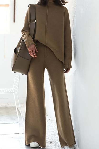 Traje casual elegante, holgado y de moda