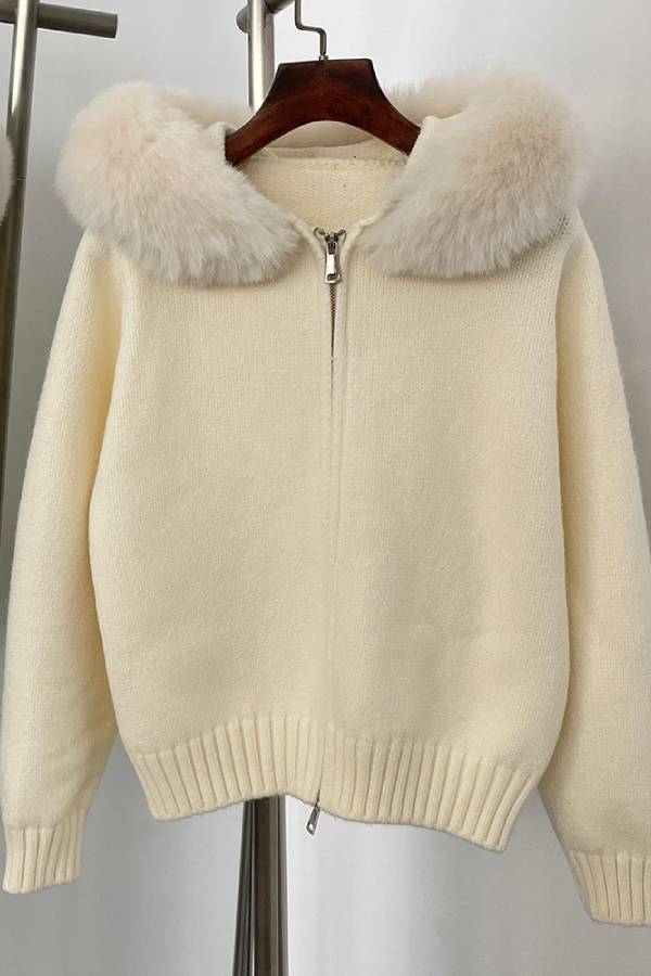 Cárdigan con cremallera y cuello de piel 