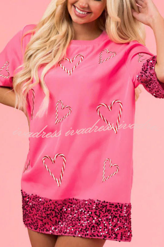 Camiseta de media manga con patchwork de lentejuelas y estampado de corazones 