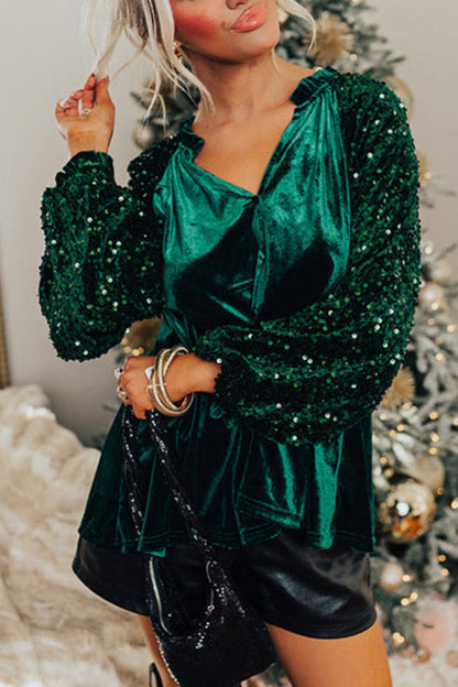 Top de terciopelo con botones y mangas de patchwork con lentejuelas