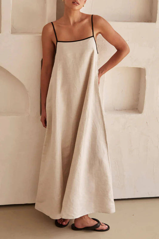 Vestido clásico de tirantes en contraste de estilo festivo 