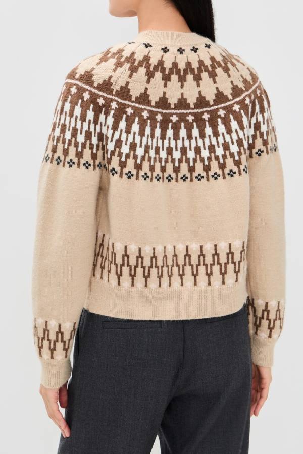 Suéter tipo cárdigan con botones y pelo de isla 