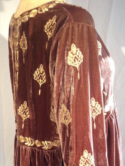 Daily Floral Deep V Neck Ruffled Velvet Blouse