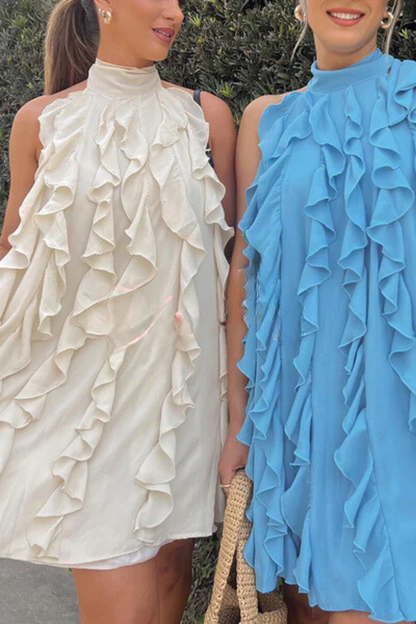 Vestido mini de gasa con cuello alto, volantes y pliegues en forma de A