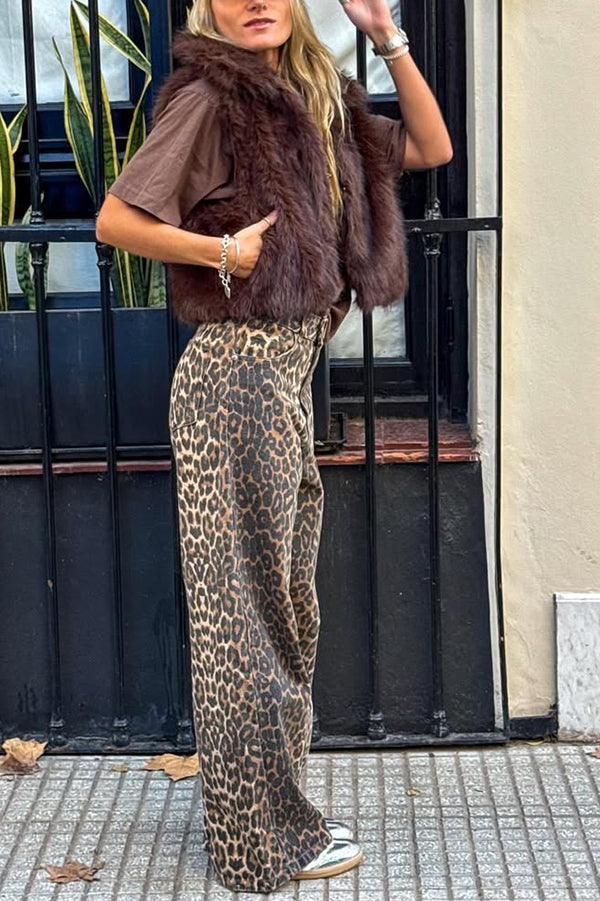 Stylish Collared Sleeveless Short Faux Fur Vest