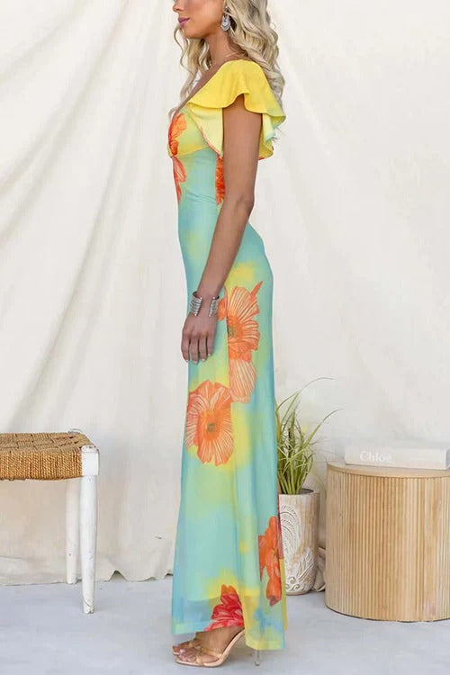 Vestido largo con cuello en V, volantes, mangas cortas y estampado floral 