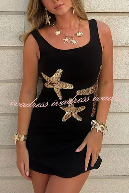 Vestido corto de tirantes elástico con dobladillo ondulado y lentejuelas de estrellas de mar Beachside Dreams 
