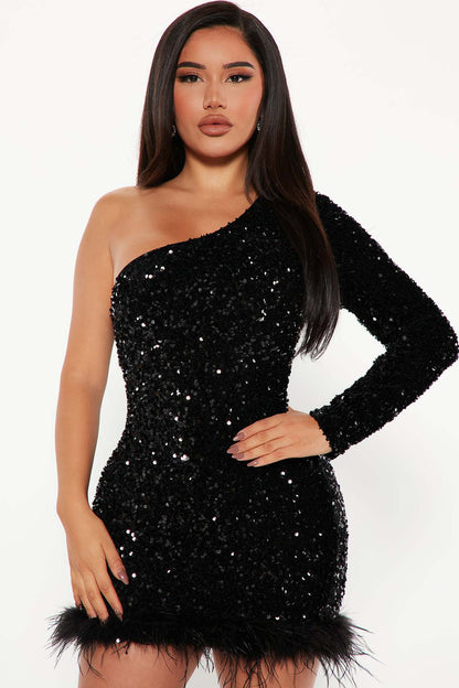 Hip Shoulder Single Side Long Sleeve Sequined Feather Dress