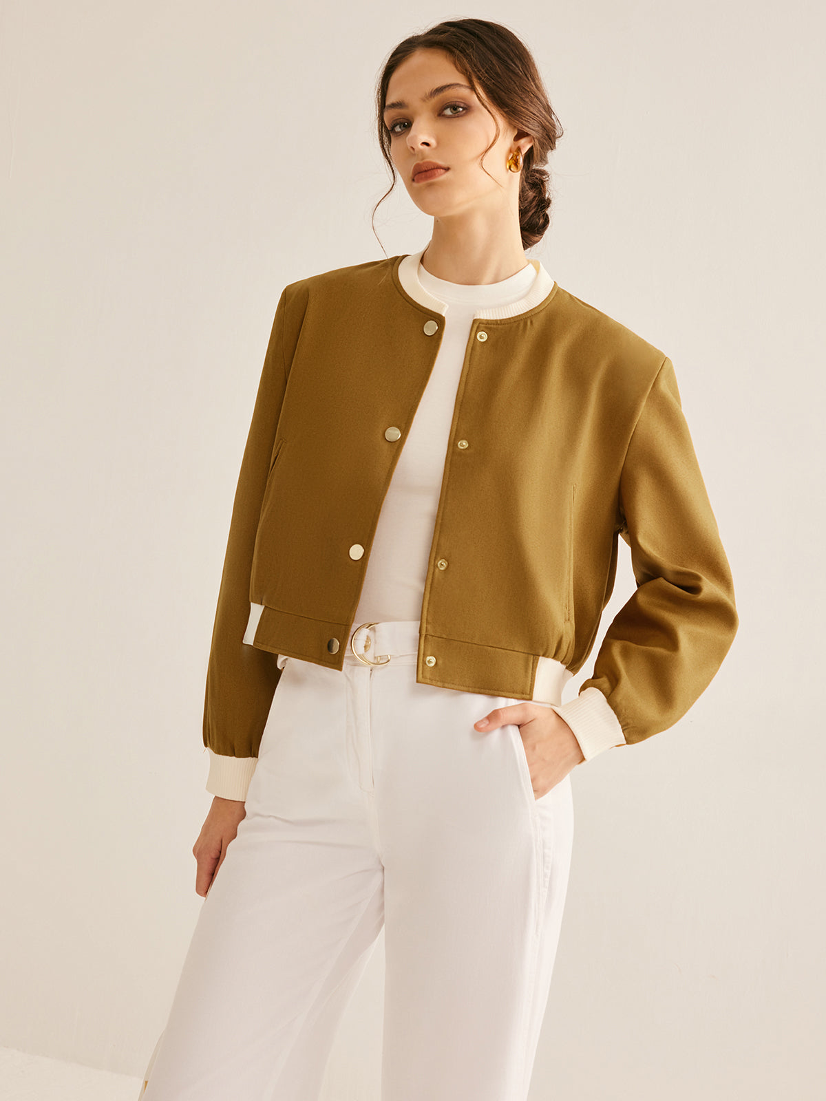 Contrast-Trim Cropped Jacket | Minimalist Design | Everyday Elegance
