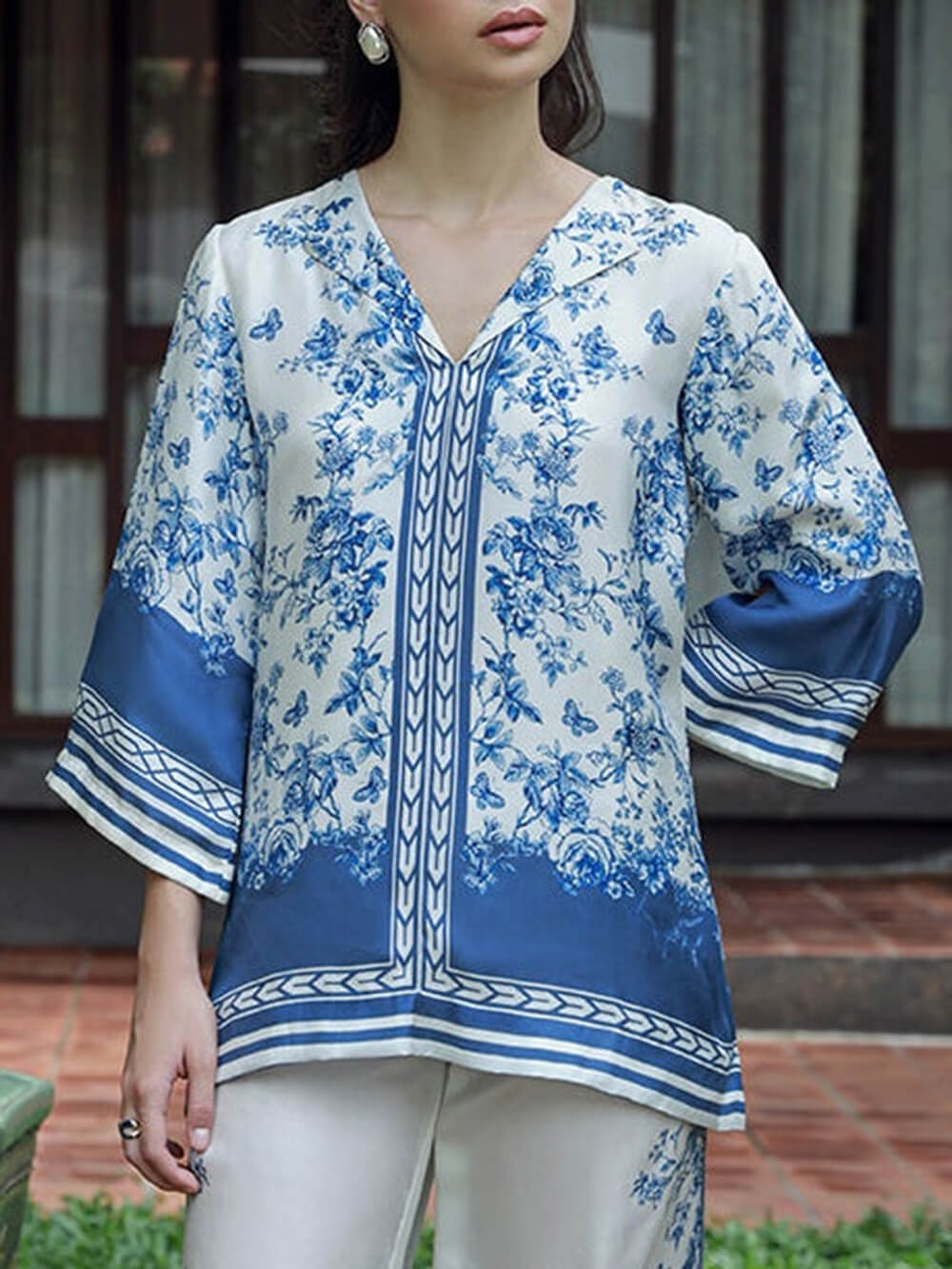 Classic Floral Print Patchwork Collared Loose Shirt