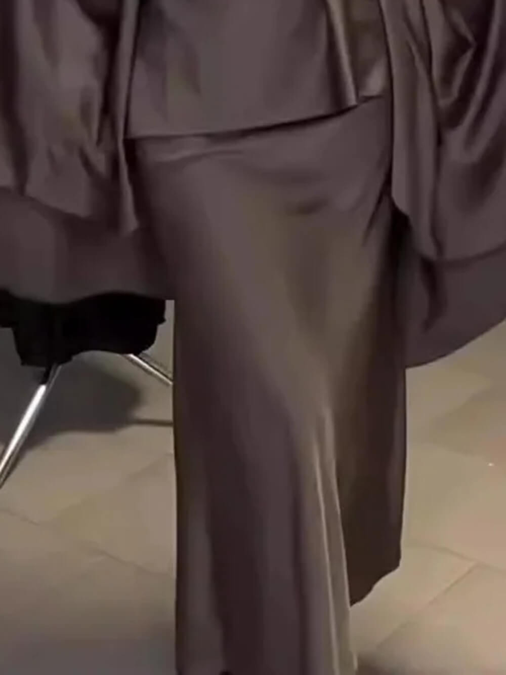 Fashionable Round Neck Irregular Batwing Sleeve Top