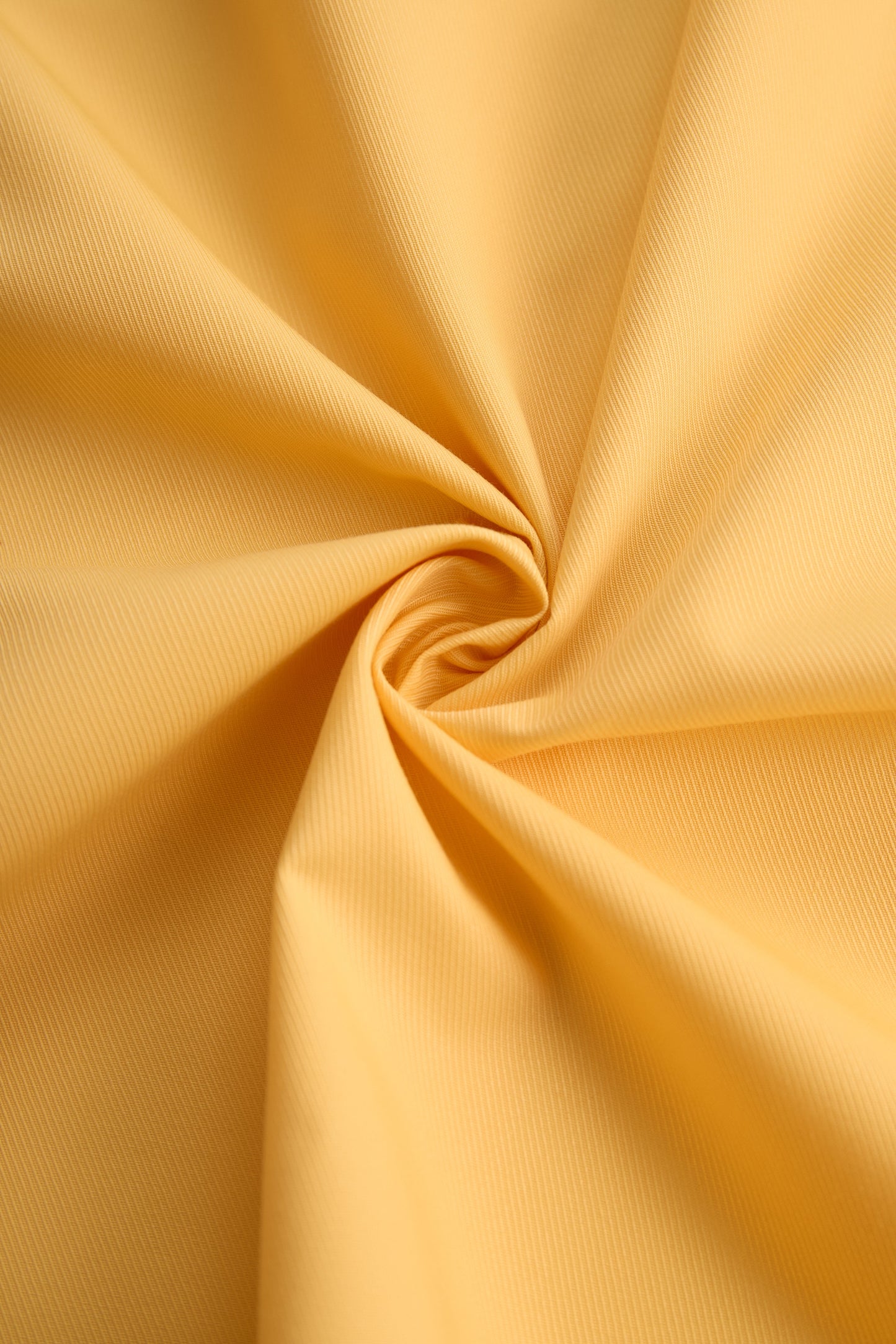 Stylish Sleeveless Halter Blouse with Neck Tie Detail