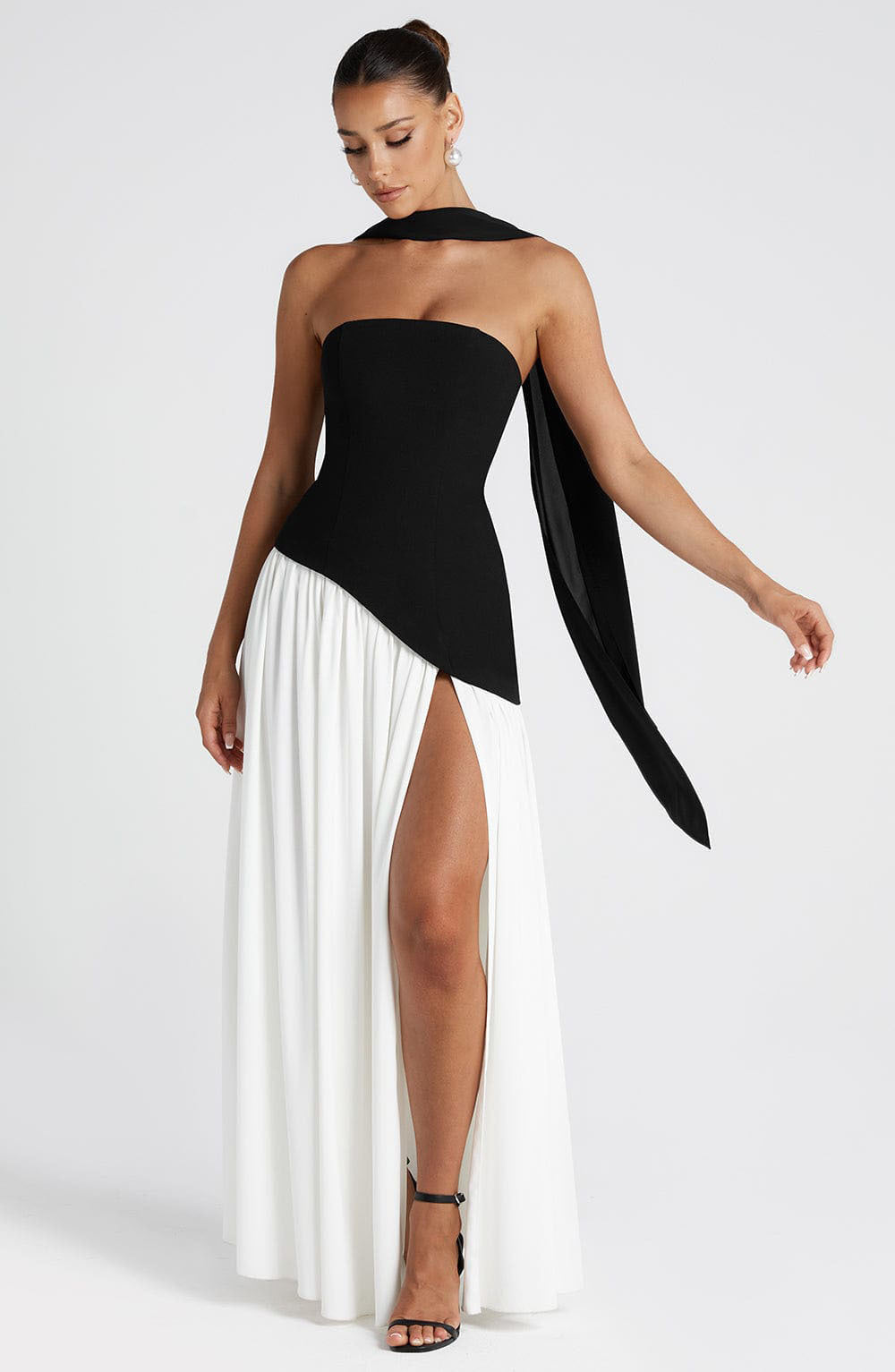 STRAPLESS SLIT DRESS