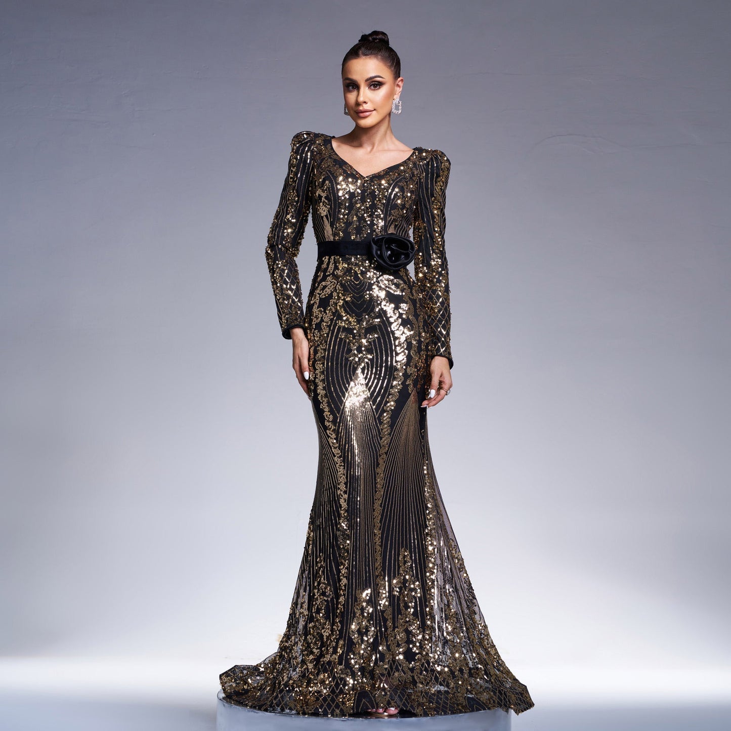 High End Long Sleeved V neck Slim Fit Sheath Cocktail Sequined Fishtail Evening Dress Dress