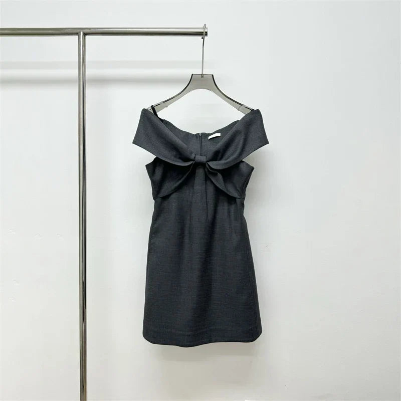 One-line shoulder-top A-line skirt mini dress