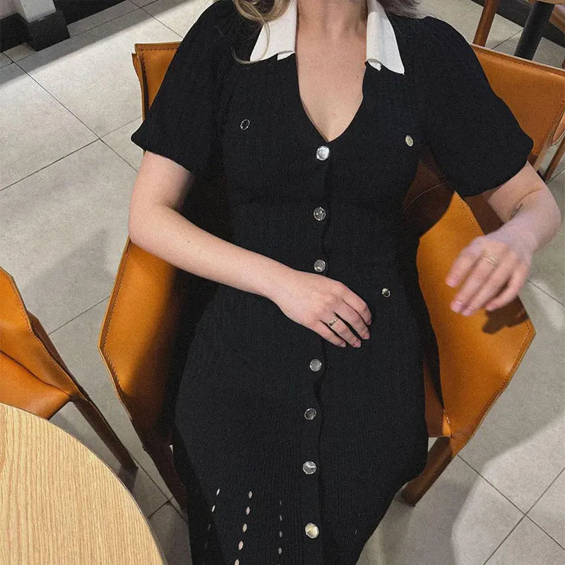 Ribbed Contrast Collar Short Sleeve Buttoned Midi Dress