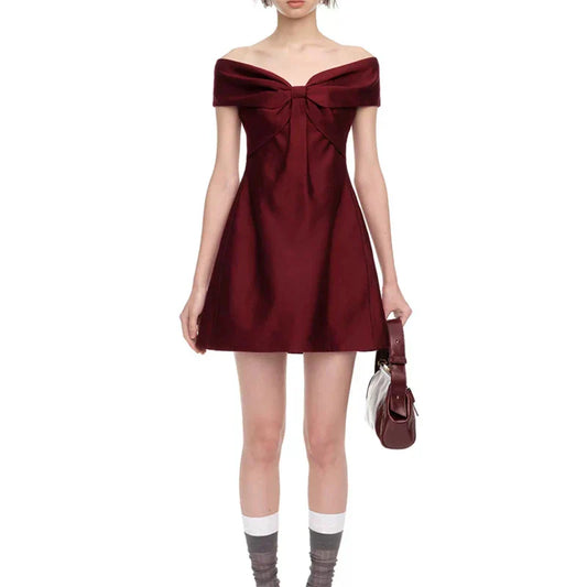 One-line shoulder-top A-line skirt mini dress