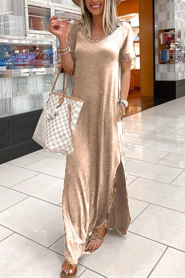 VESTIDO IRREGULAR CON CUELLO EN V Y ABERTURA ACOGEDOR