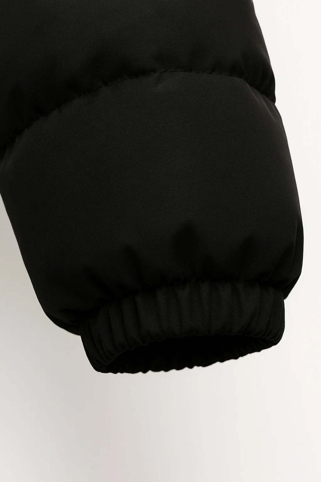 Puffer Jacket Lightweight Insulated with Hood and Pockets