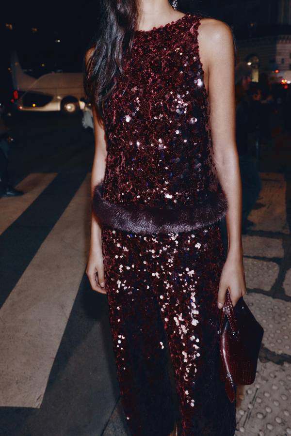 Gala Goddess Sequin Faux Fur Trim Crew Neck Sleeveless Loose Top