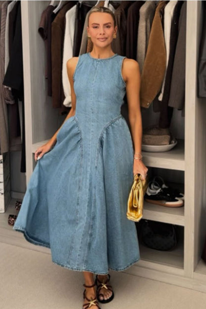 Vestido midi de mezclilla elástico, clásico y elegante, con espalda abierta y lazo en la cadera.