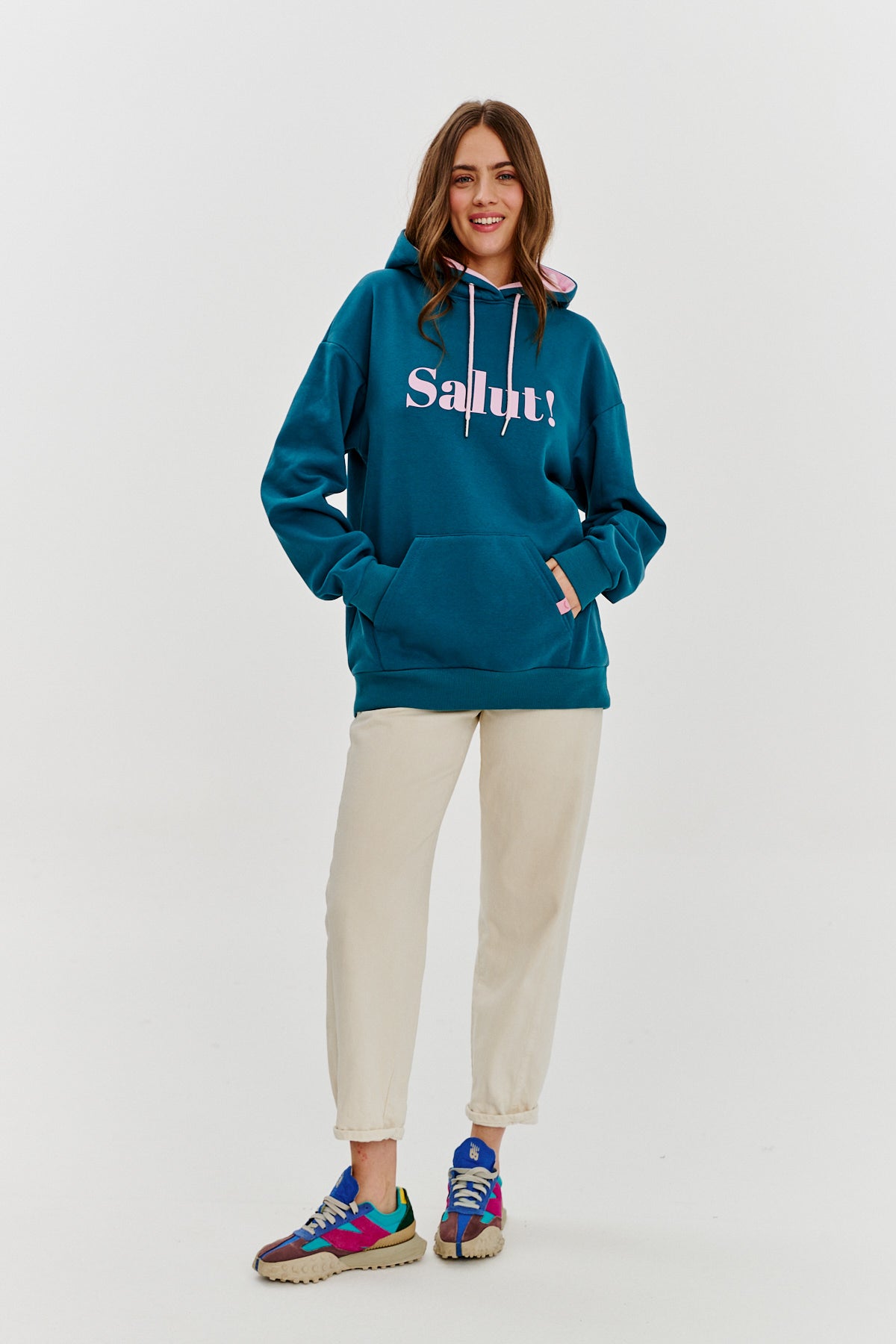 Maison “Salut!” Hoodie | Oversized Fit | Contrast Print