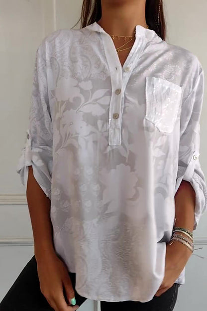 Camisa informal con bolsillo y lentejuelas y estampado floral botánico 